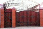 Ворота для дома и дачи из металла